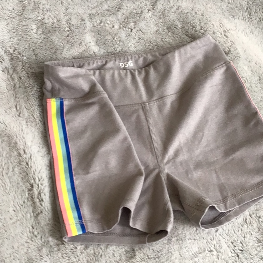 🎀 Shorts - Picture 2 of 5